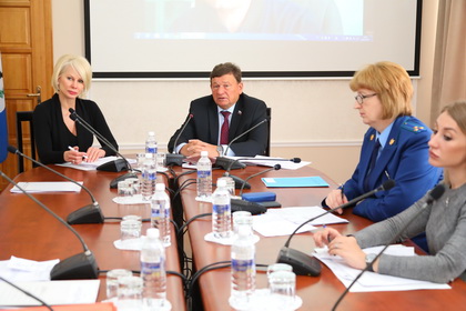 Изменения в ряд законопроектов утвердили на комитете по госстроительству